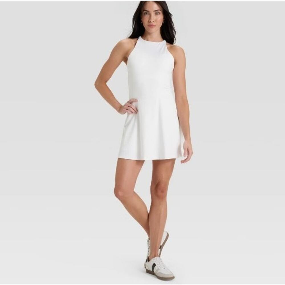 #110 ​MSRP $35 NWT ALL IN MOTION WHITE HALTER ACTIVE MINI DRESS ♡ SIZE M ♡